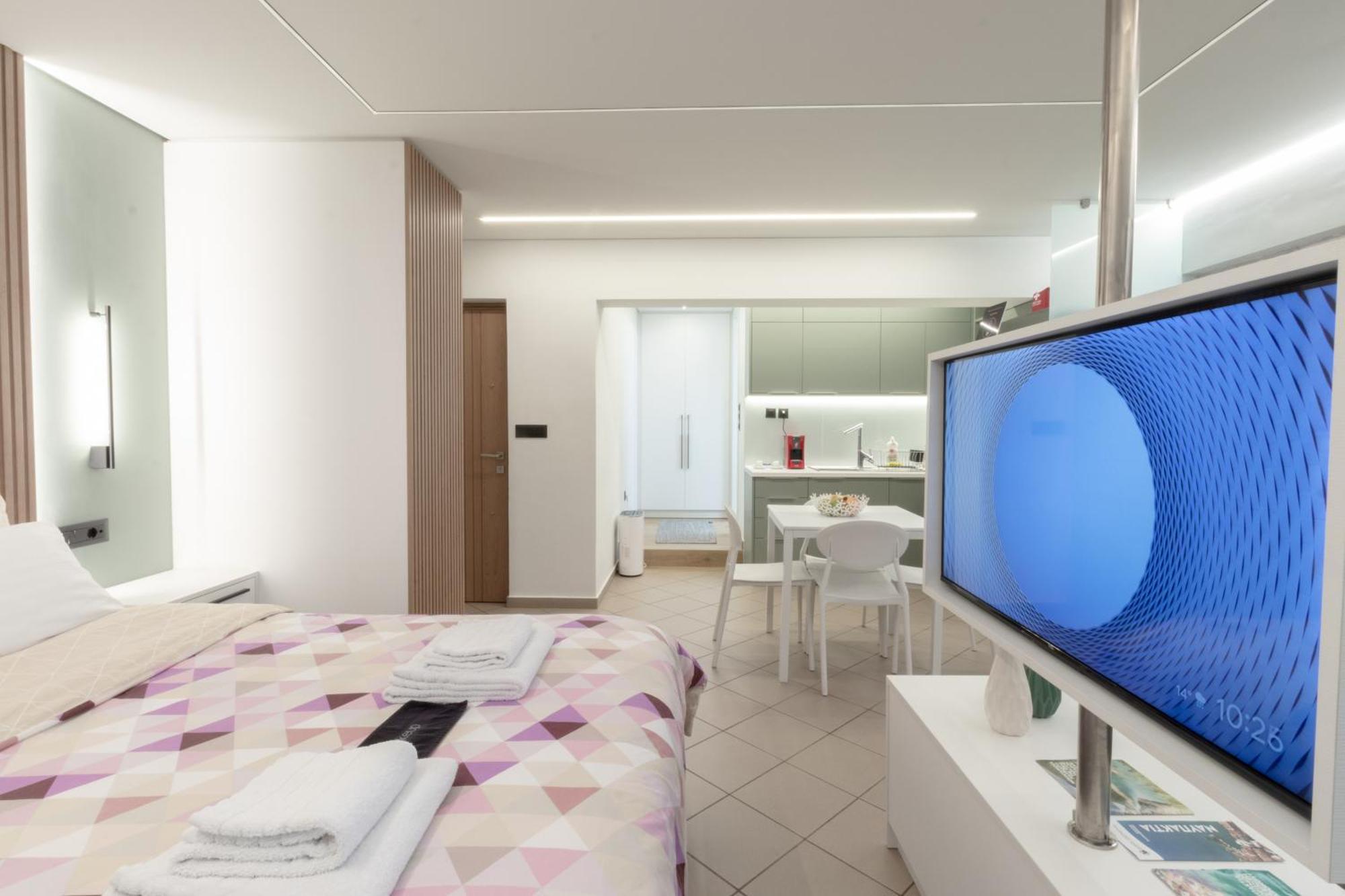 Nafpaktos-Luxury Suite Екстериор снимка