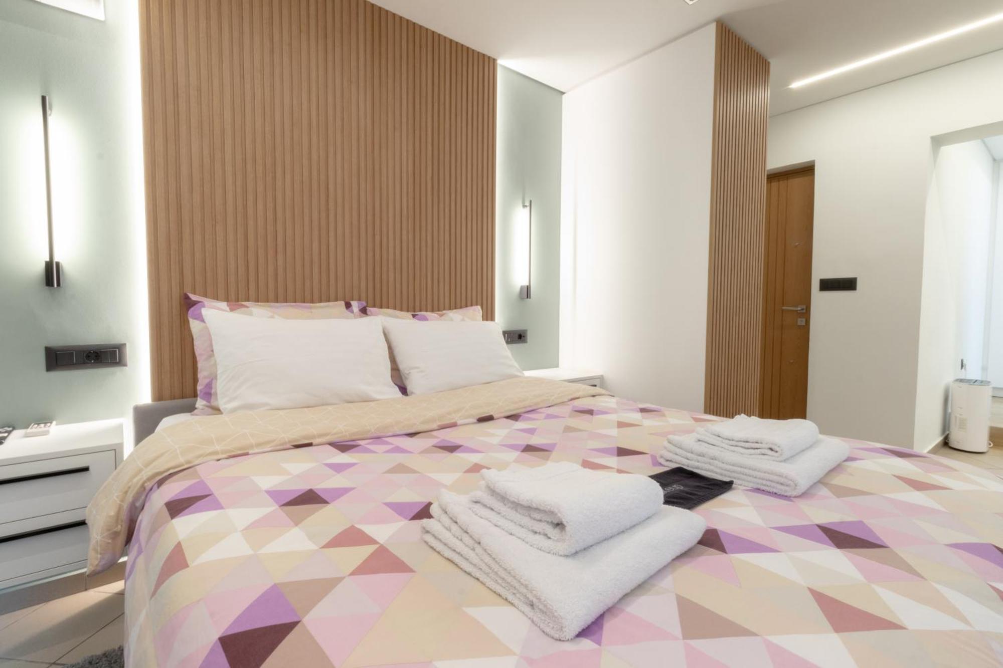 Nafpaktos-Luxury Suite Екстериор снимка